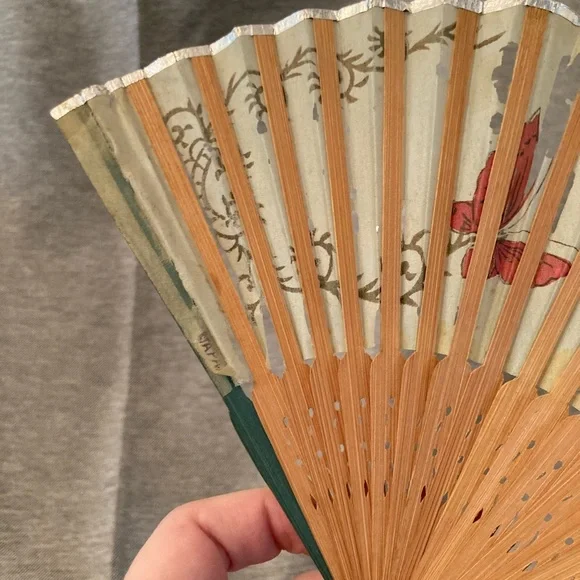 Butterfly Floral Vintage Folding Fan - Picture 11 of 16